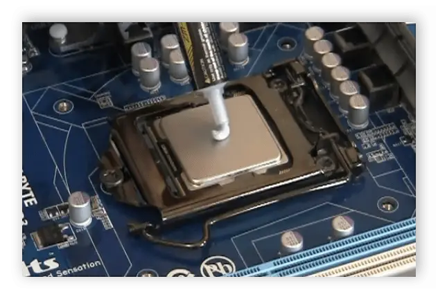 How To Clean Spilled Thermal Paste On Motherboard?